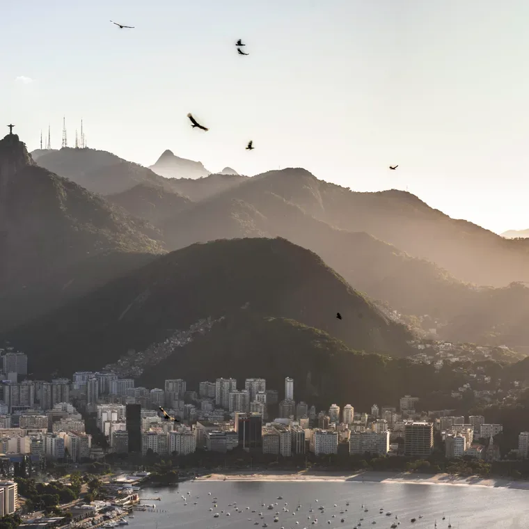 Rio de Janeiro visto do alto, com a enseada de Botafogo
